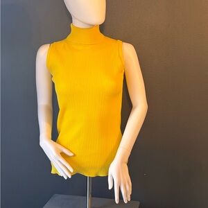 Vintage 1970s Yellow Sleeveless Turtleneck Ribbed Textured Top